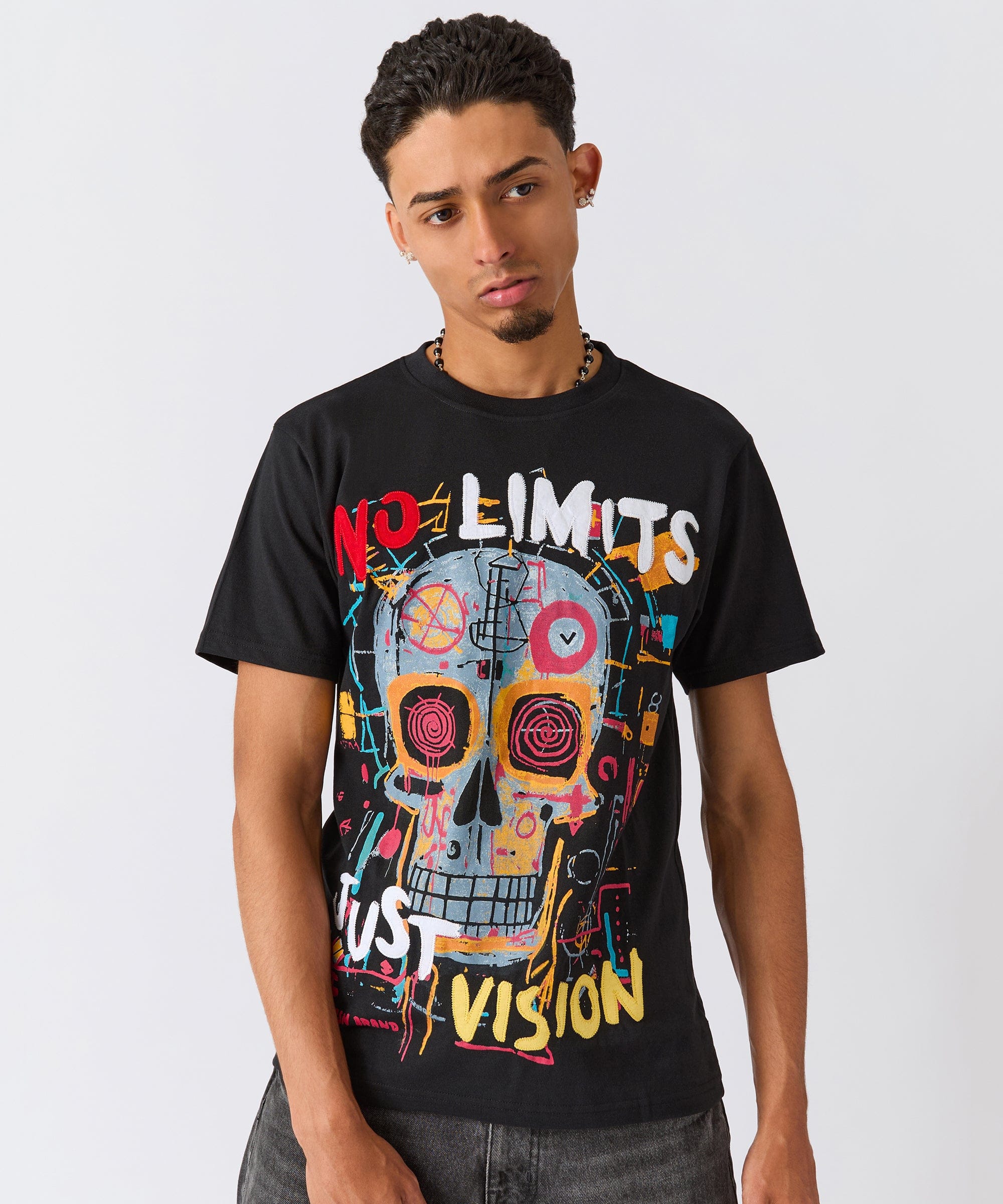 No Limits Skull Applique Short Sleeve Tee - Black