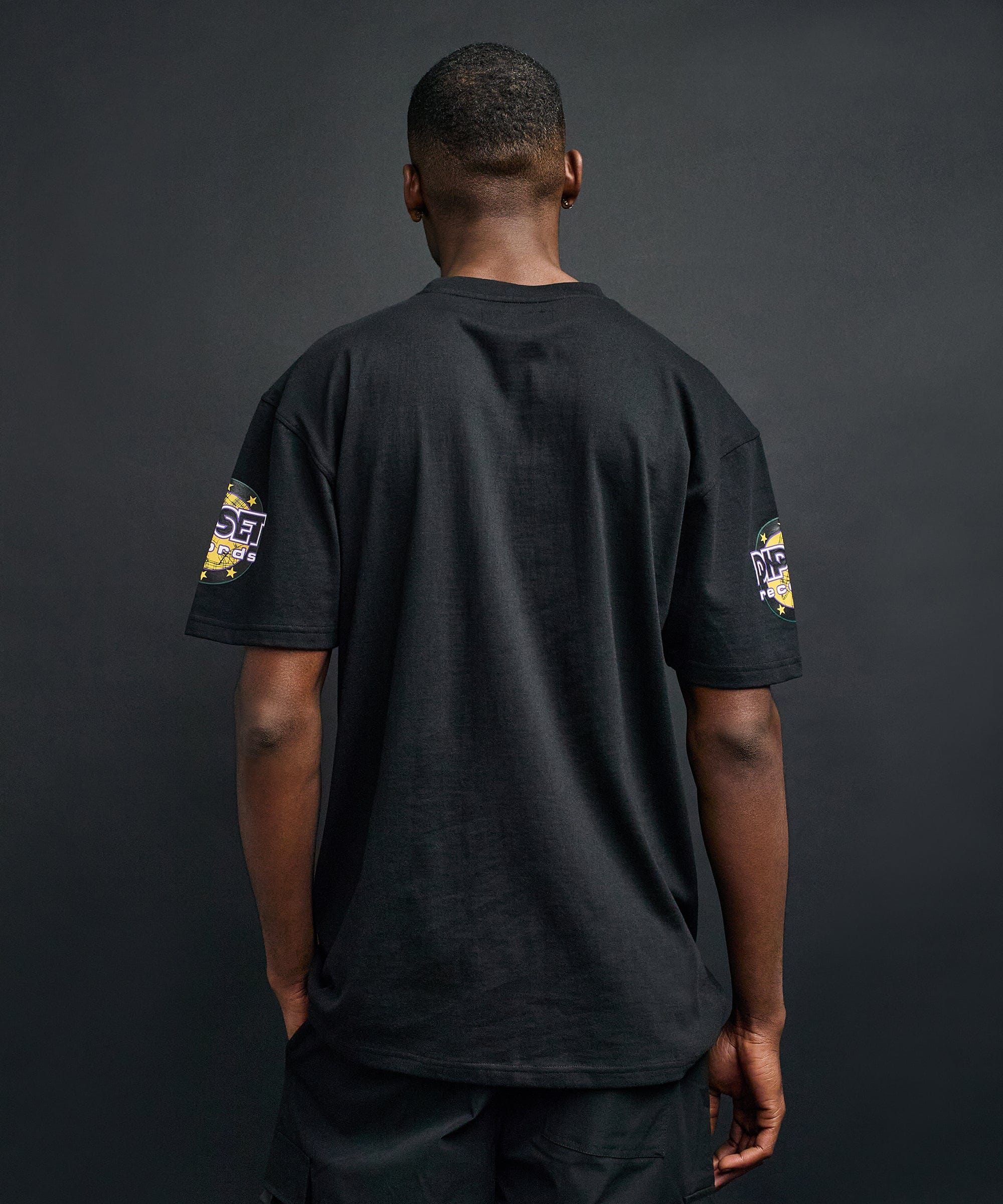 Mad Sleeve Print Short Sleeve Tee - Black
