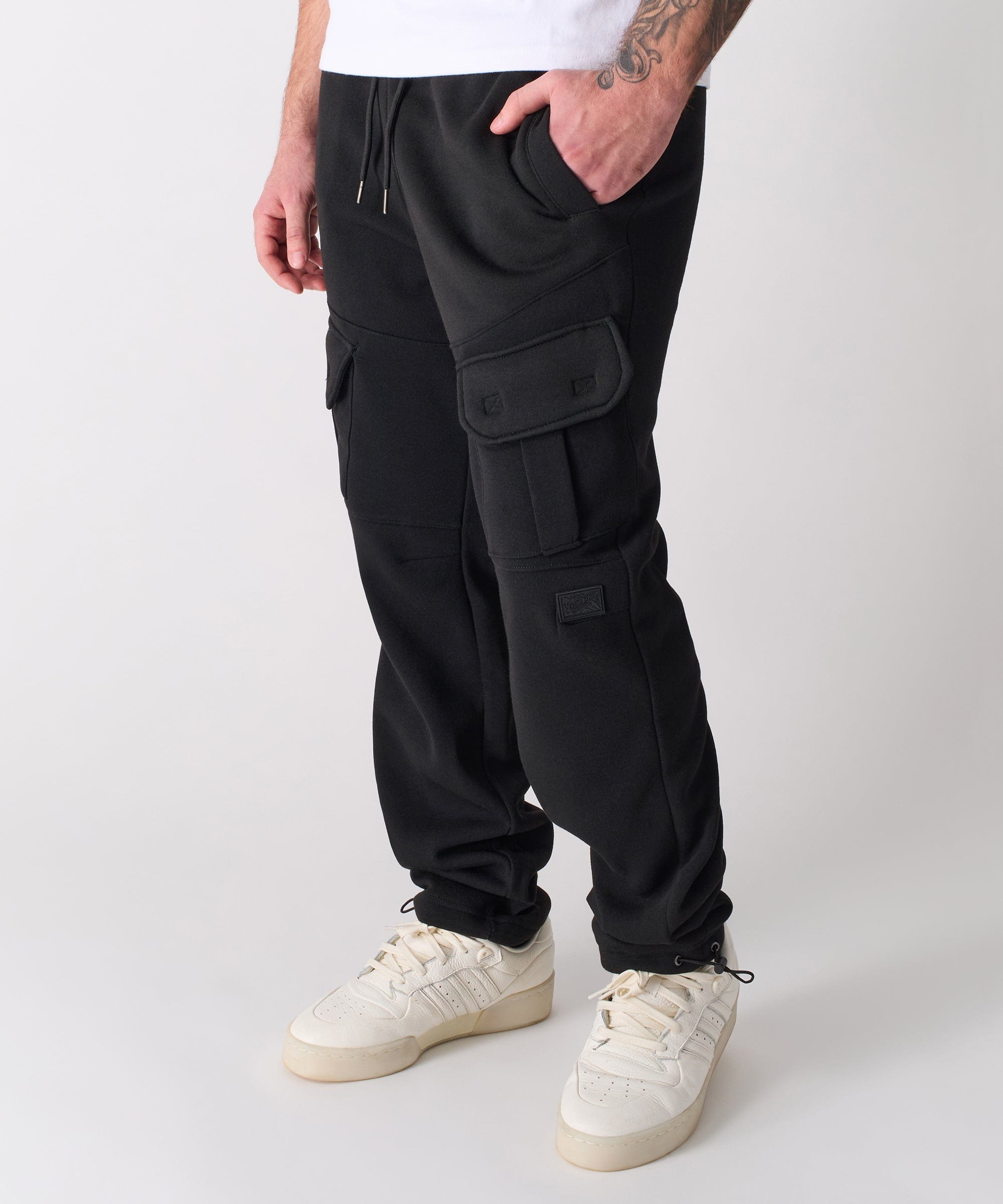 Banks Relaxed Fit Fleece Sweatpants - Black
