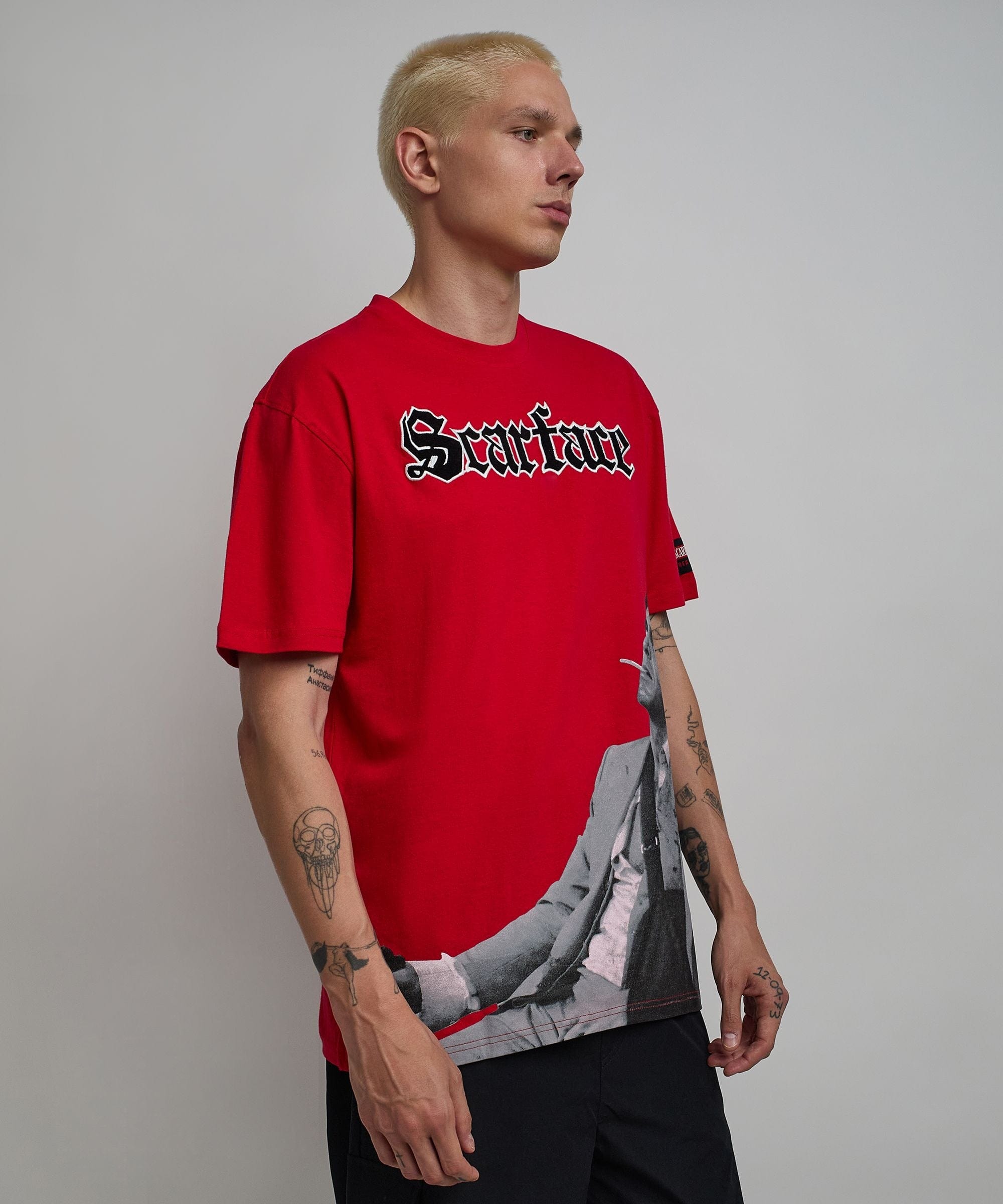 Scarface Old English Short Sleeve Tee - Red